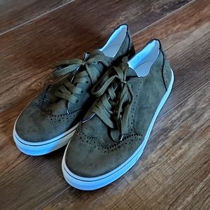 NWOT Olive Green Oxford-style Sneakers